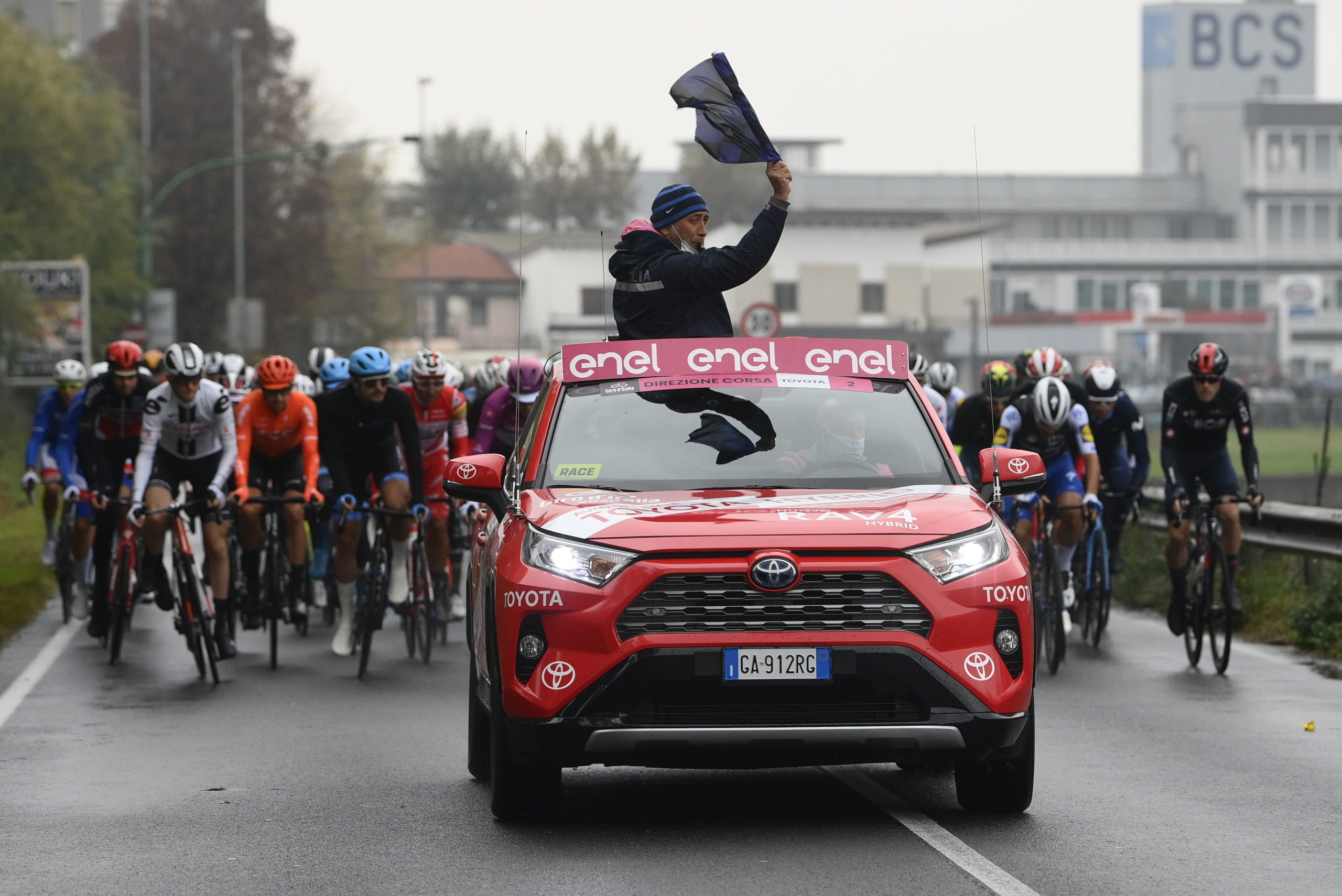 Giro-etape forkortet efter rytterprotest