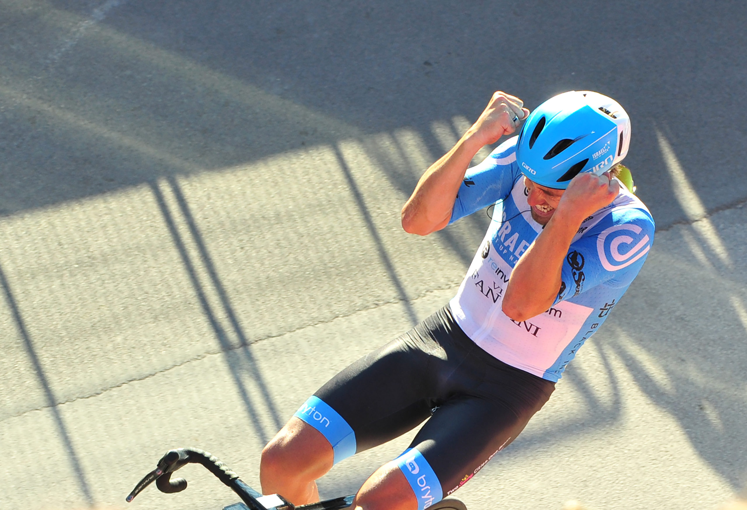 Alex Dowsett vinder af ottende etape i Giro’en