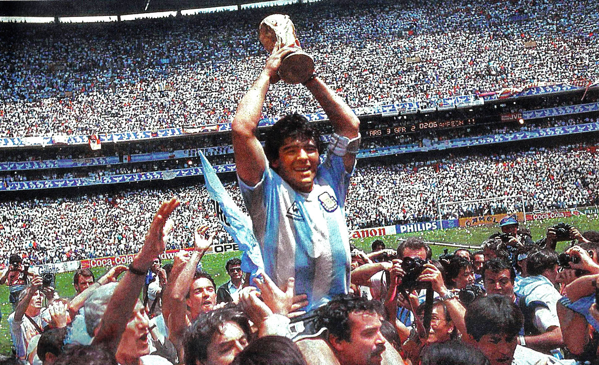 Diego Maradona indlagt på hospital