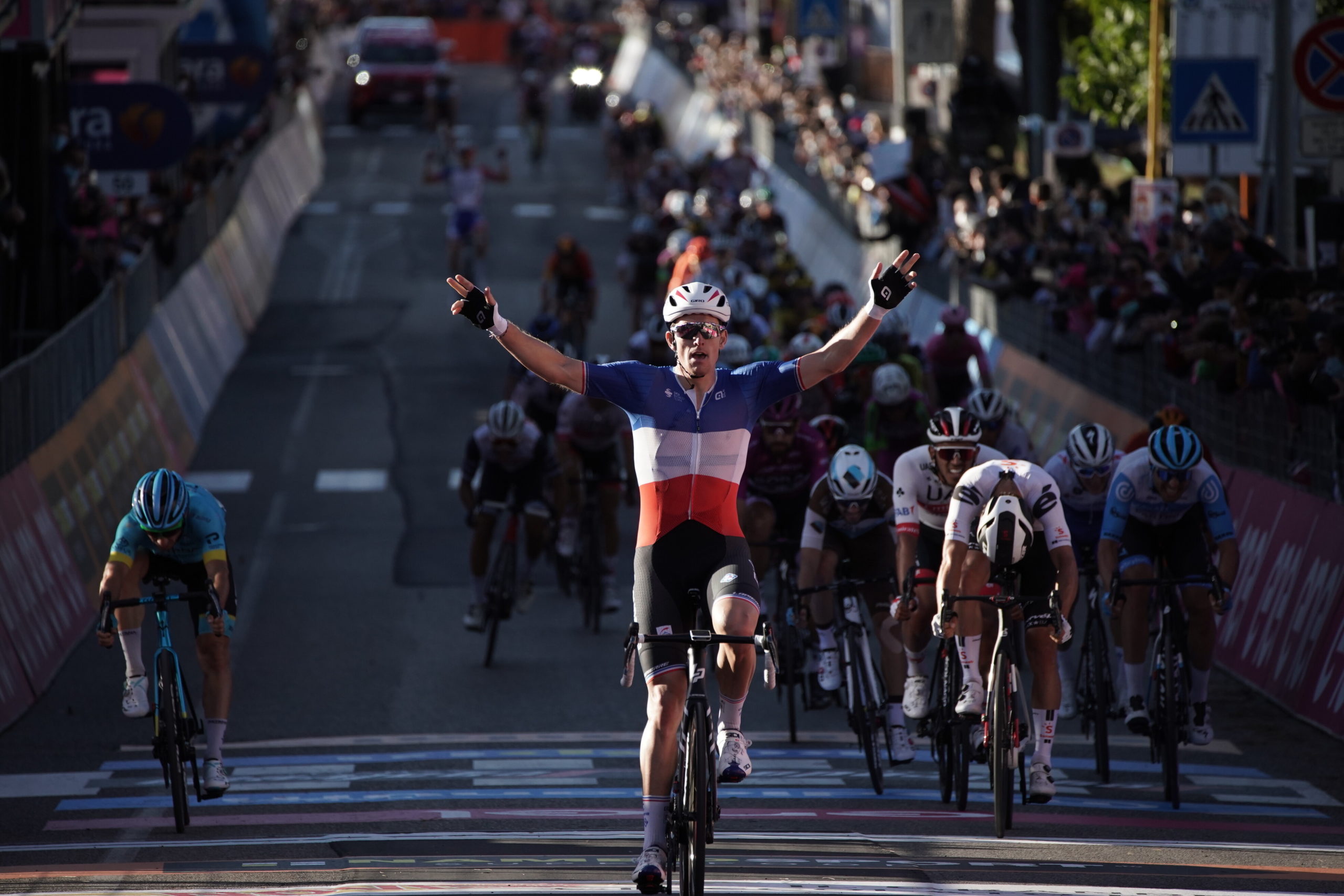 Ny sejr til Démare i Giro’en. Dansk syvendeplads