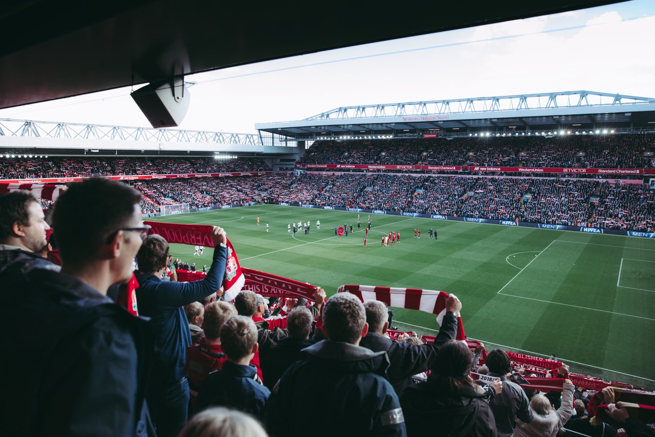 Hvem vinder Premier League: Titelræset spidser til