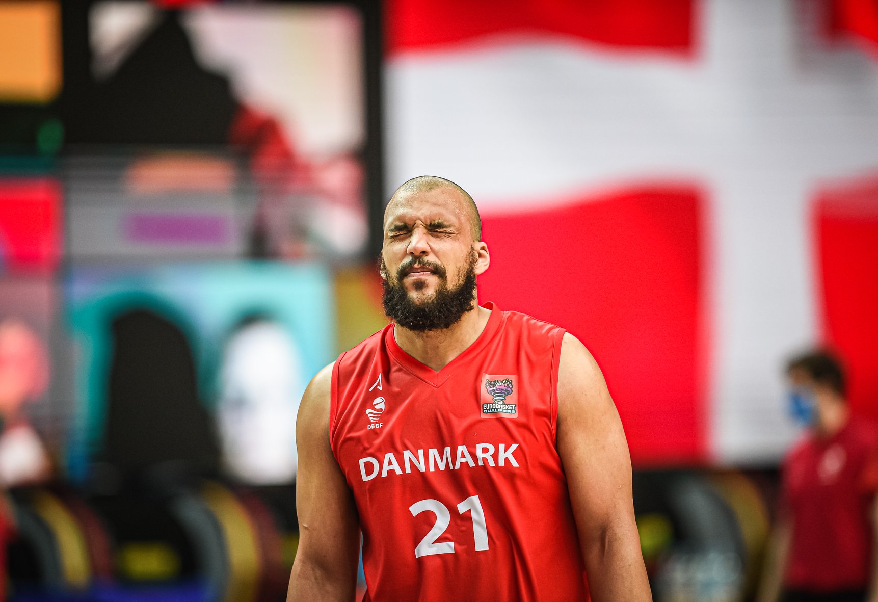 Danmark et point fra at slå stormagt ud af Basket-EM