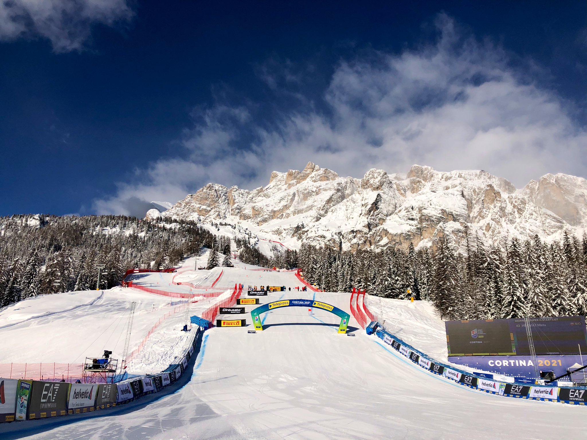 Guld til Schweiz og Østrig ved ski-VM